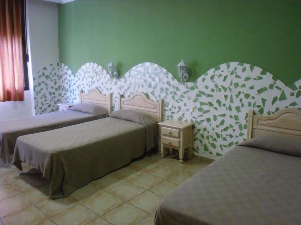 Hostal Tartessos Valencia Exterior photo