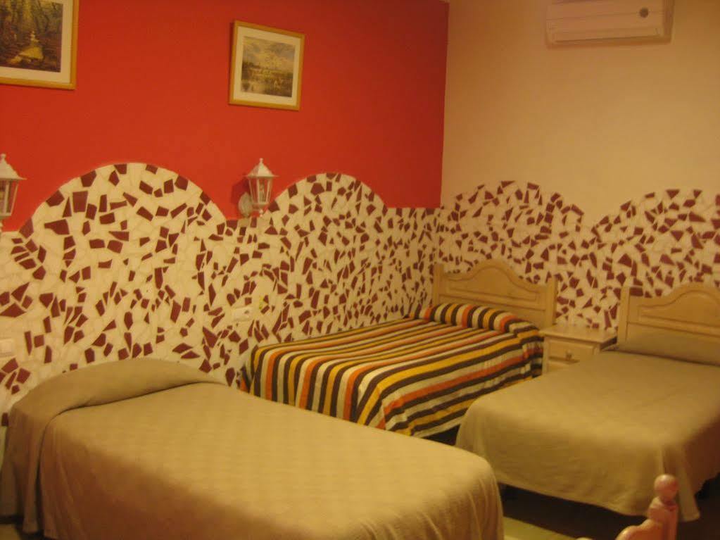 Hostal Tartessos Valencia Exterior photo